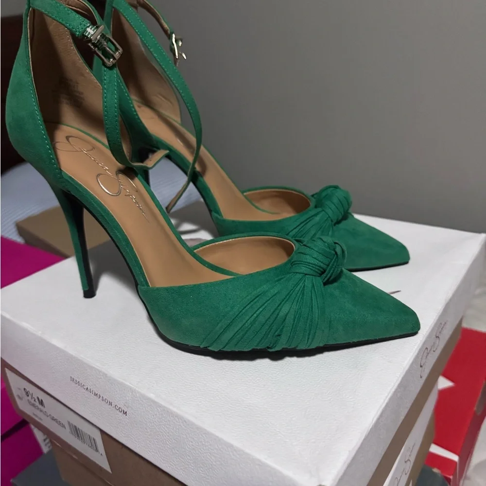 Jessica Simpson Green Suede Heels